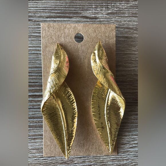 Zara leaf earrings A246 - Picture 3 of 4